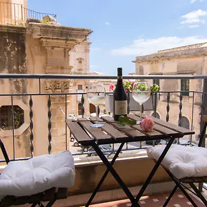 3* Alojamento de Acomodação e Pequeno-almoço Maison Ortigia