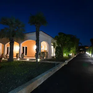 Villa Temenos By Ortigiaapartments, Syracuse